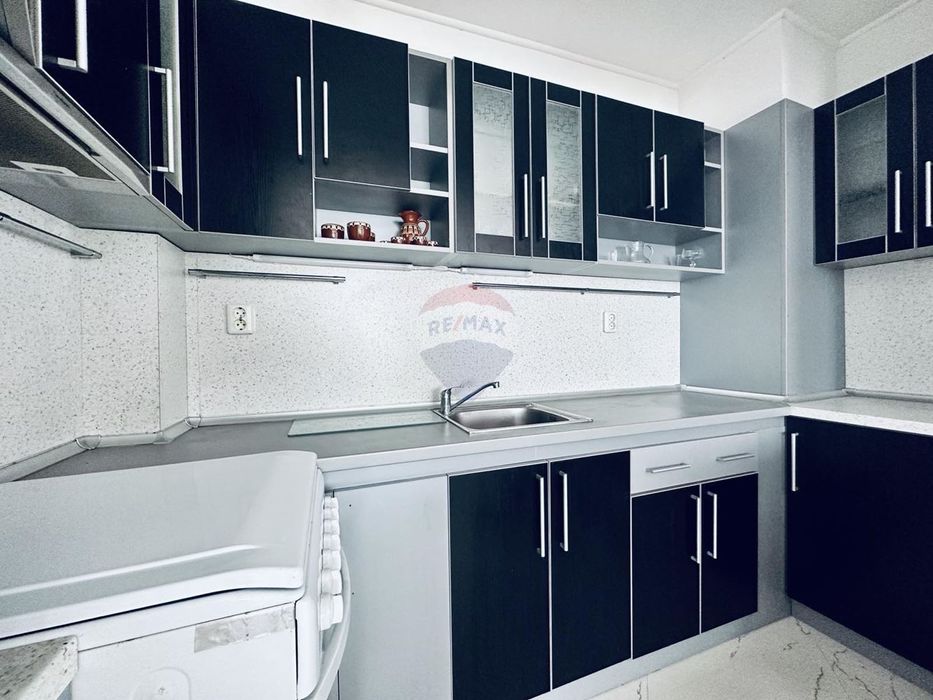 Продава се Тристаен апартамент в Варна, Бриз - 108 кв.м за 1843 €/кв.м - Снимка #1