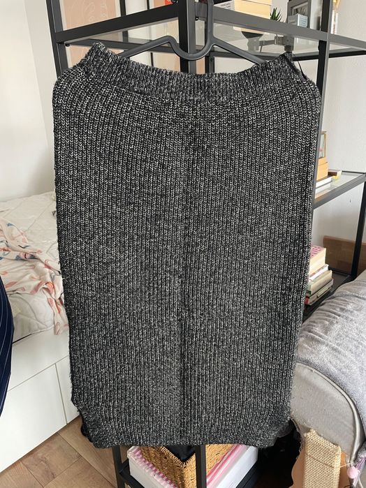 Fustă tricotată negru cu alb midi de toamnă/iarna xs