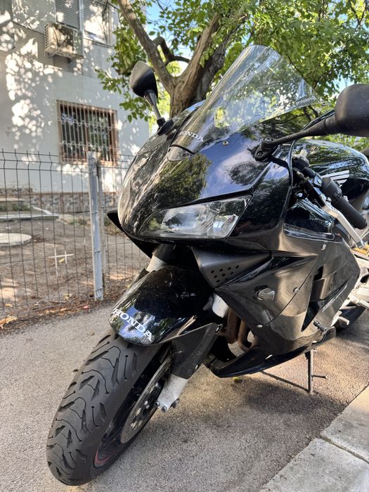 Honda cbr 600rr pc37 2003