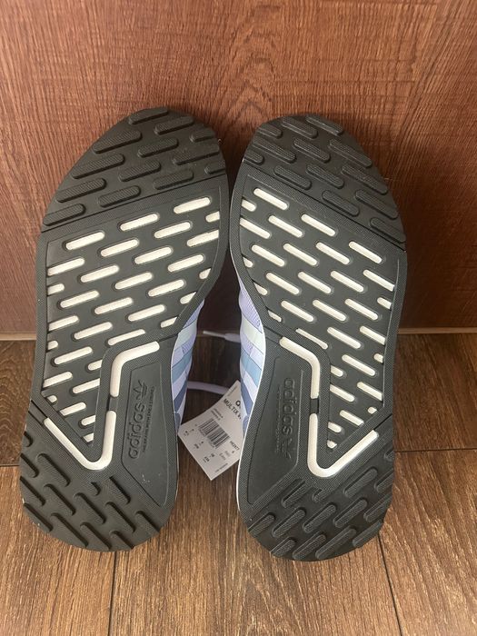 Нови маратонки adidas