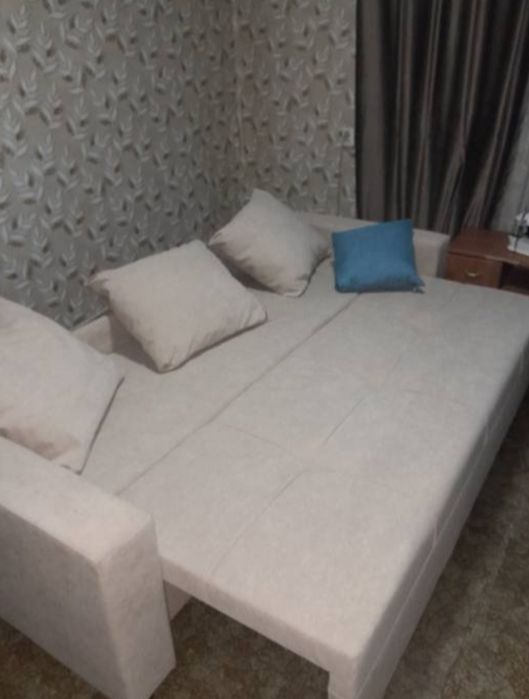 Диван раскладной продам срочно