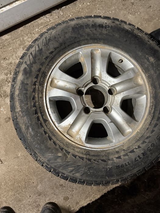 Шины с дисками вместе