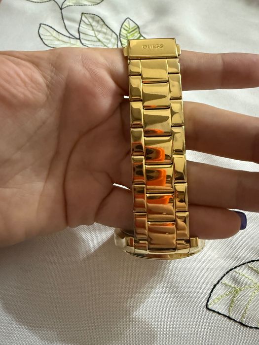 Дамски часовник Guess