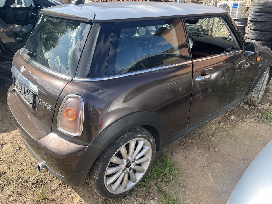 Mini Cooper Mayfair 1.6i на части