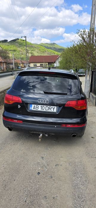 Vând Audi Q7  2007