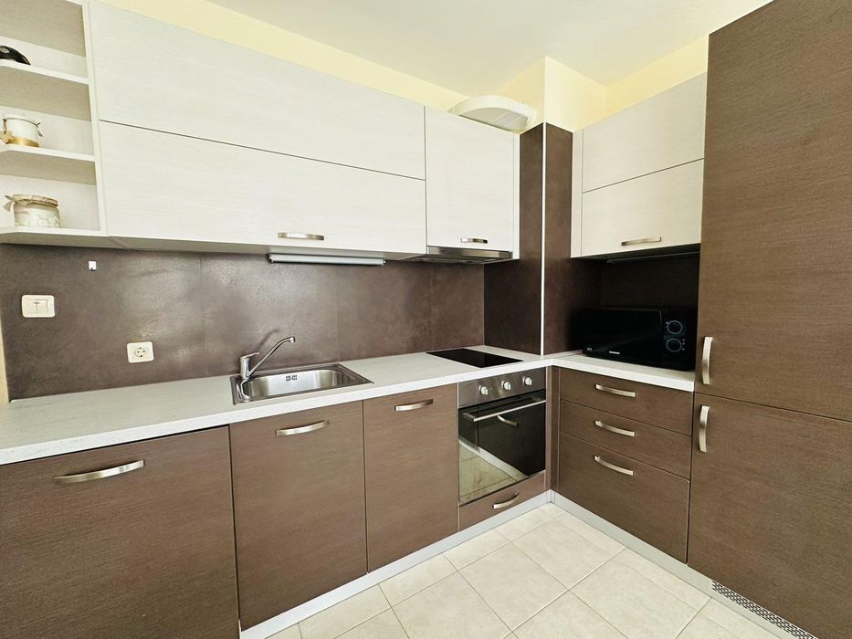 Дава се под наем Двустаен апартамент в Пловдив, Кършияка - 62 кв.м за 425 € - Снимка #2