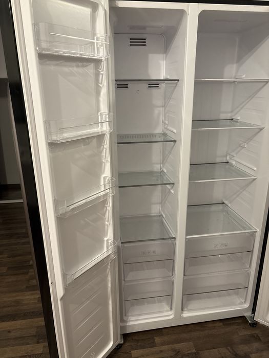 Frigider Side By Side Heinner HSBS-H439NFBKWDE++, 439 L, Full No Frost, 177 cm, Negru