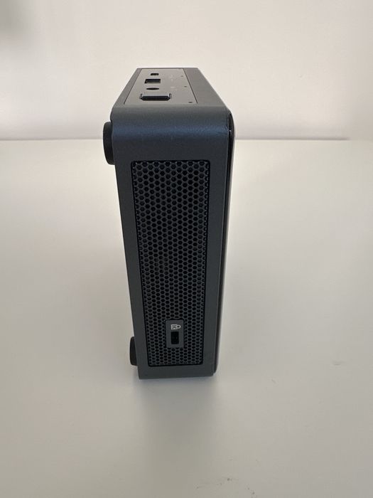 Intel NUC Mini PC i5-10210U 16GB DDR4 SSD NVMe 256GB Win 11 Pro
