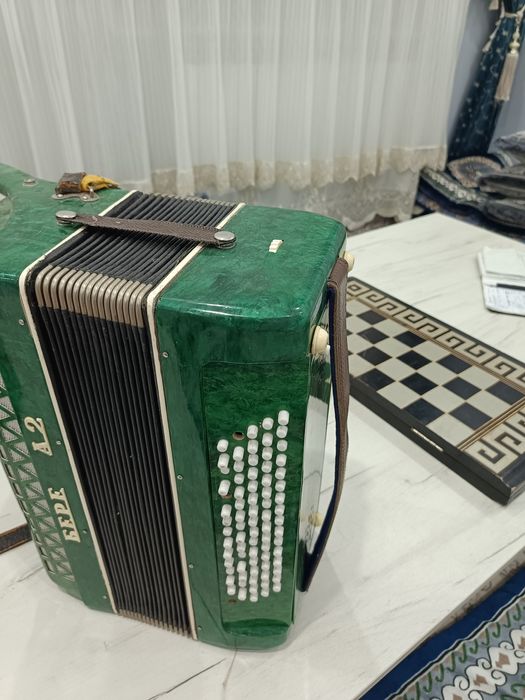 Aqardion sotiladi 400ming soʻm