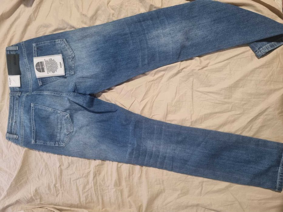 Чисто нови Мъжки дънки!  GOLDGARN!