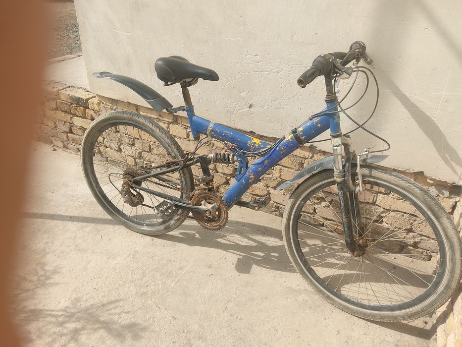 Sport velosiped yurip turgan velosiped