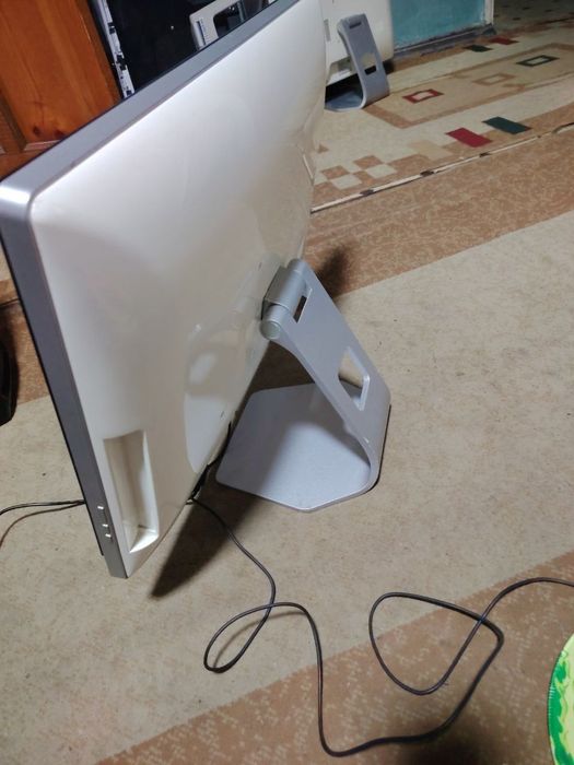 Моноблок cpu i3 processor 6100
H310
DDR 4 /8GB
SSD 128 gb
Video card