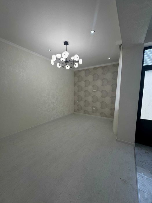 СРОЧНО !! Продается котедж в Яшнабаде 1.0 соток 5 комнат