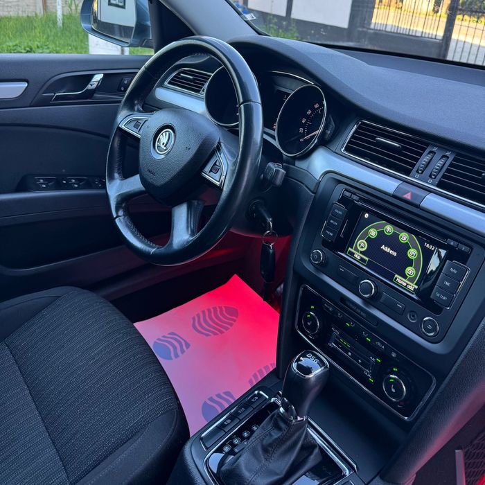 Skoda Superb 2014 2.0 TDI - DSG | Facelift | Led | Xenon | Navi | Euro 5 | Jante | Cutie Automata