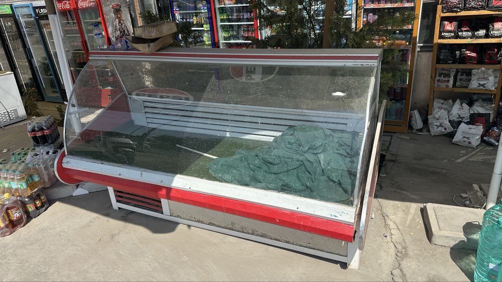 ветрина холодалник