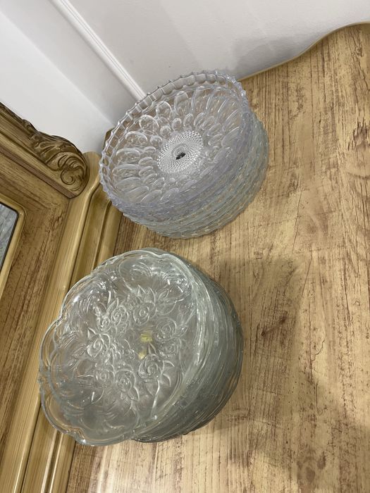 Продам стеклянные тарелки