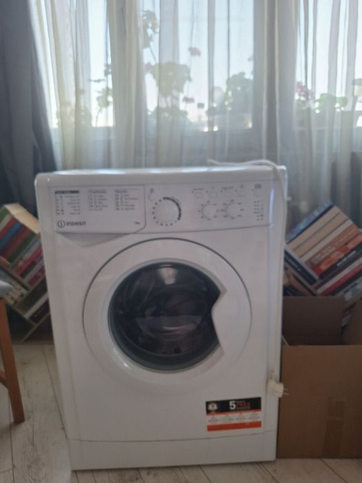 Нова пералня Indesit