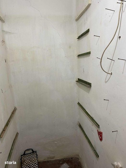 Casa cu doua camere de vanzare in curte comuna Targu Mures, Mures