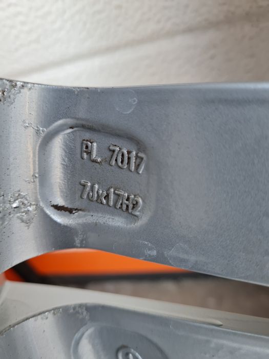 Джанти ALUTEC за VW AUDI SEAT SKODA Mercedes R17 5x112 ET38 7J