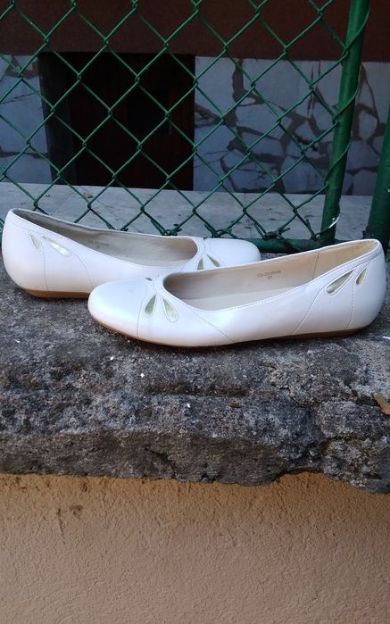 Оригинални сандали