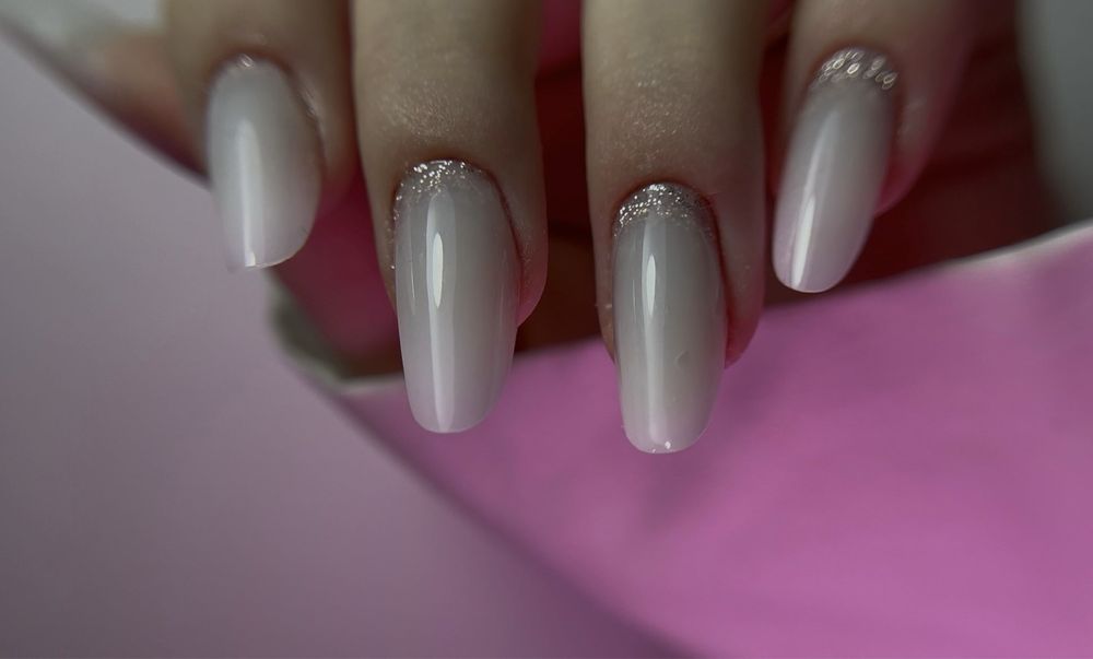 Unghii cu gel ,semipermanent ,constructie ,modele simple,complexe