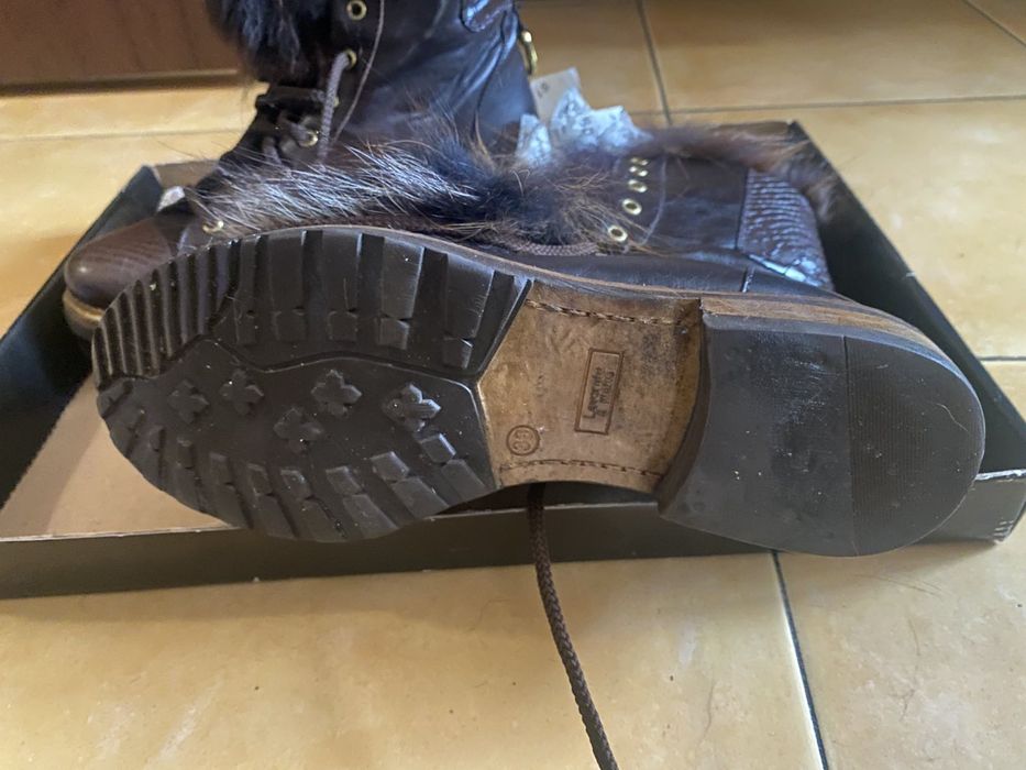 Боти   Daris с естестнен пух