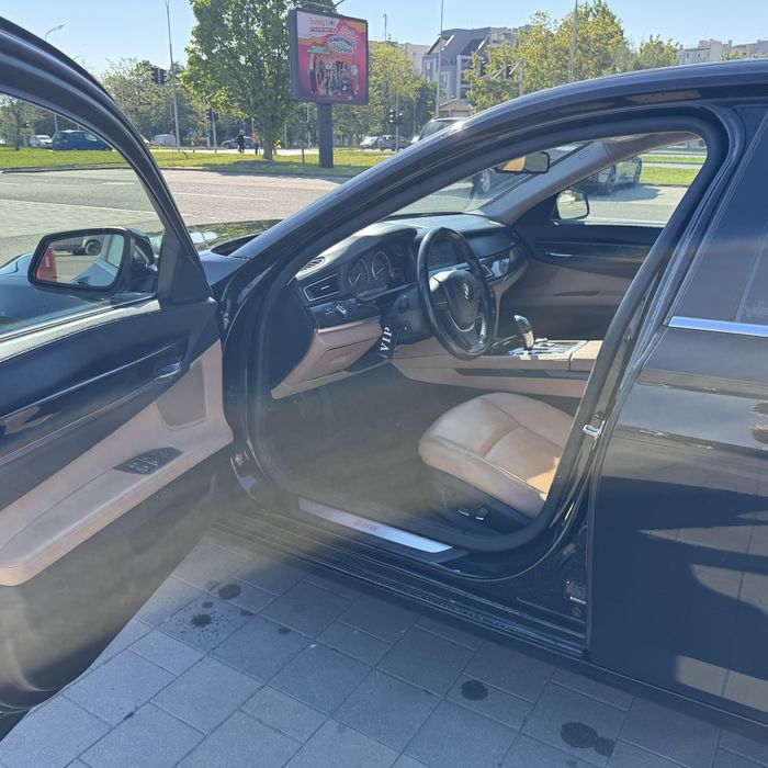 BMW 740I F01 Key Less