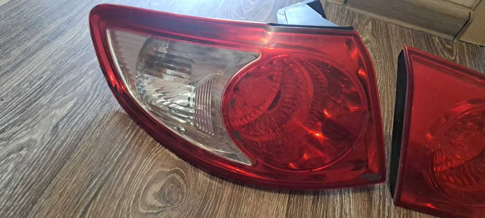 Продам задние фары