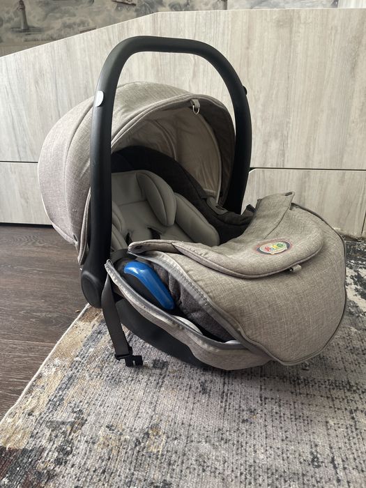 Продам автолюльку в хорошем состоянии.