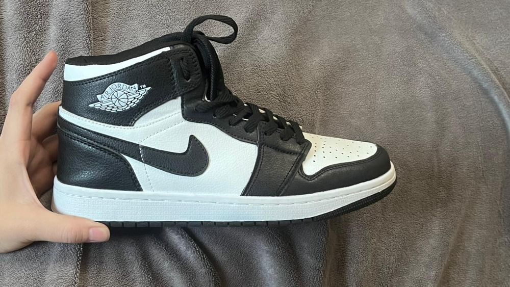 Кроссовки Nike НОВЫЕ 41 и 44 размера