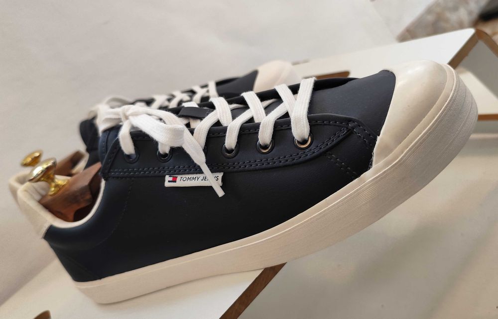 Pantofi sport casual 44 premium Tommy Hilfiger NOI piele naturala moal