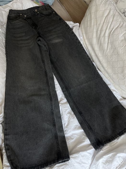Джинсы новые размер xs