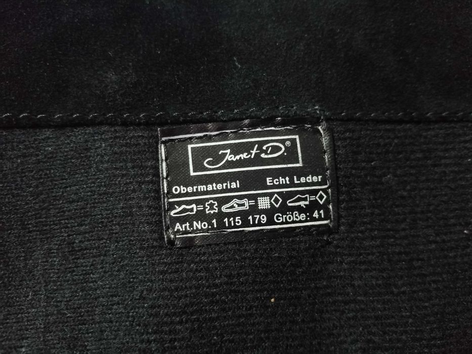 № 41 дамски ботуши естествен велур - с висок ток; марка Janet D.