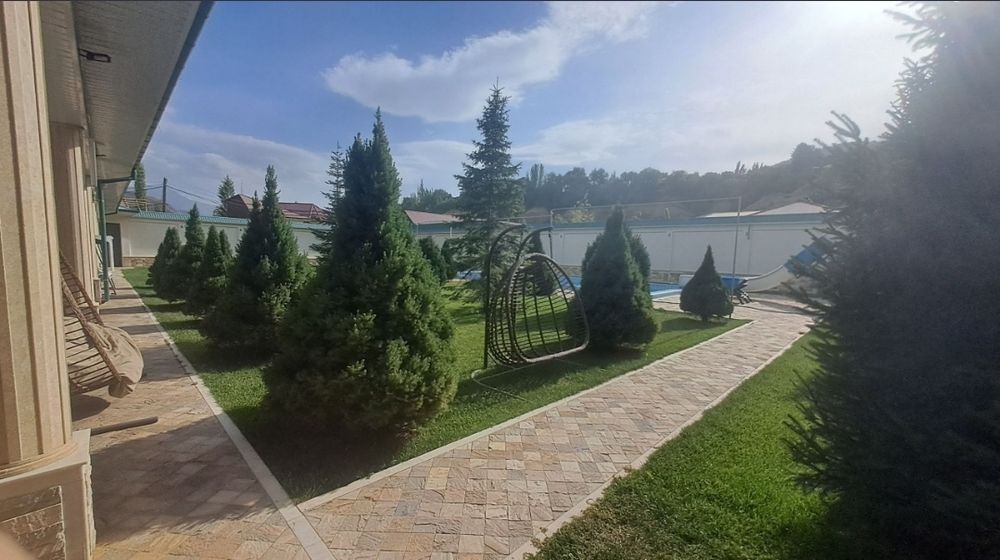 Бустонлик Хумсонда дача сотувда