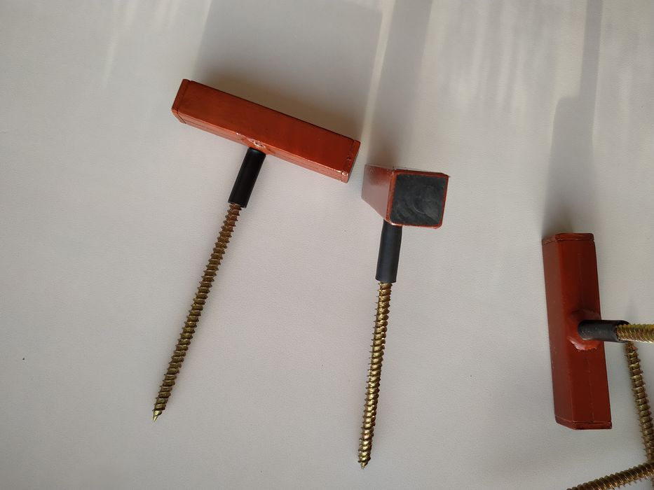 Продаю ввёртыши для крепления палатки. Набор.