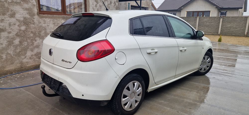 Vand fiat bravo 2011 benzina 1.4  fără schimburi sau variante