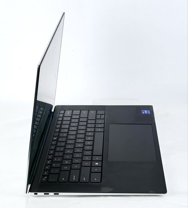 Лаптоп Dell XPS 9510 15" 4K Touch 7-11800H 16RAM 512GB SSD RTX 3050Ti