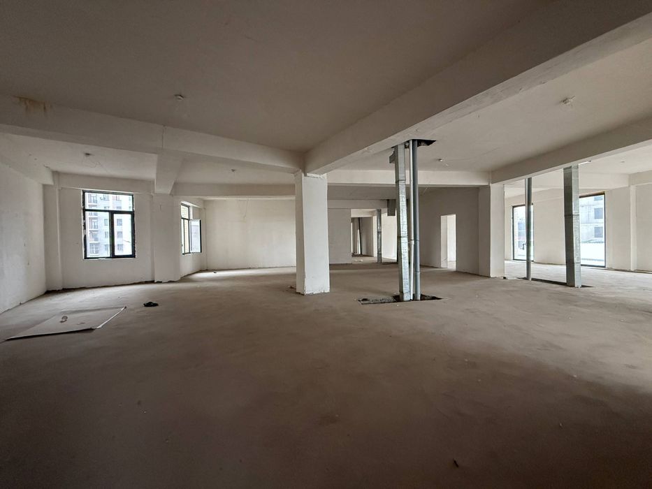 Продаётся 1650м2 помещение под новостройкой Вдоль дороги (N02)