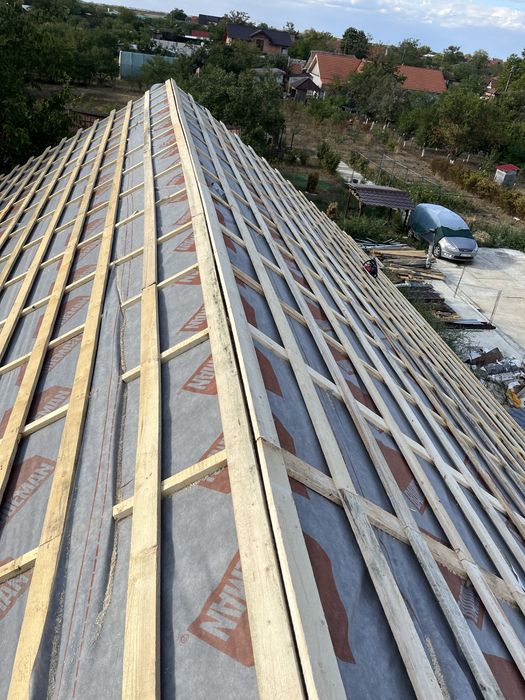 Execut Acoperisurii si mici reparatii de urgenta
