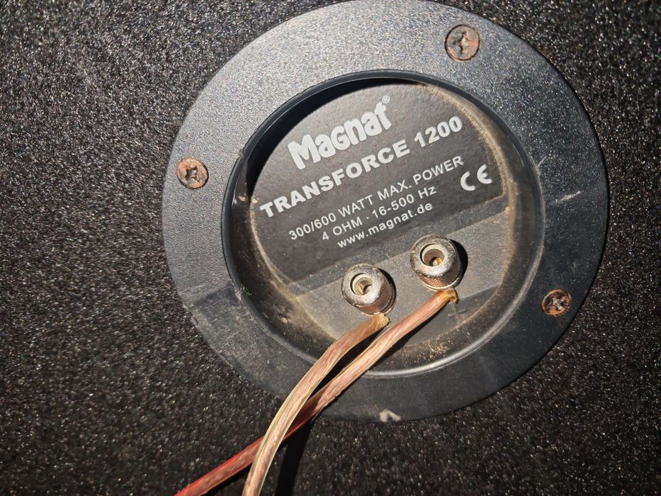 Subwoofer Magnat Transforcer 1200+stație Pyle