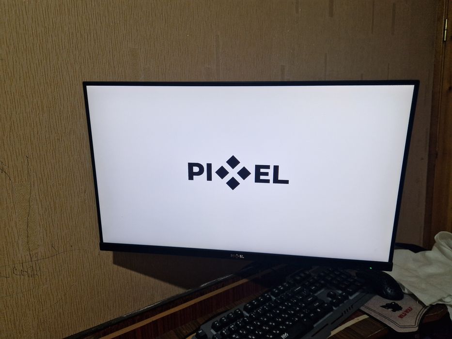 Pixel monitor 27