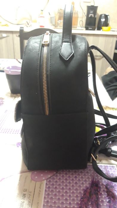 Дамска раница черна