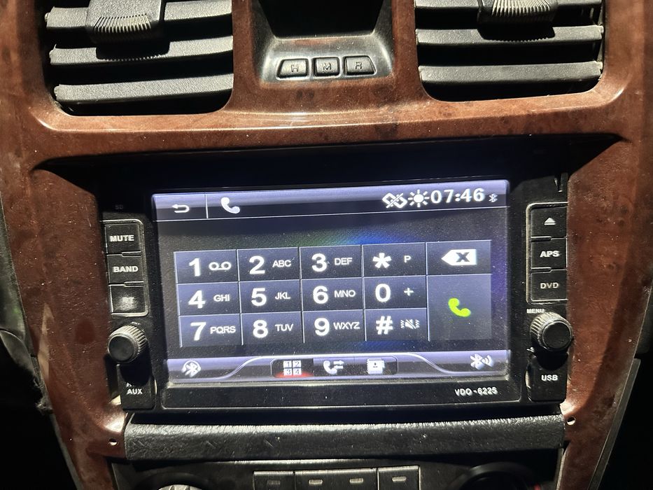 Продам сенсорную магнитолу