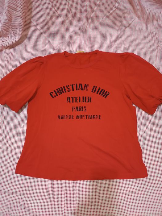 Женские футболки