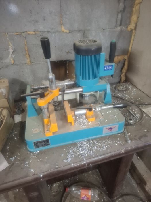 Станок для обработки импоста Yilmaz KM 212