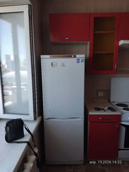 Холодильник Indesit. Б/у.