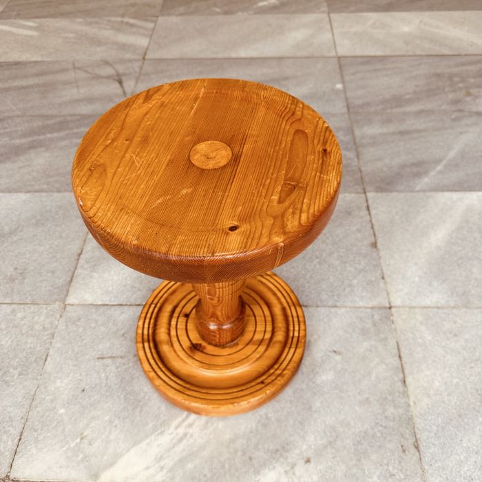 Шведско дървено столче от масив