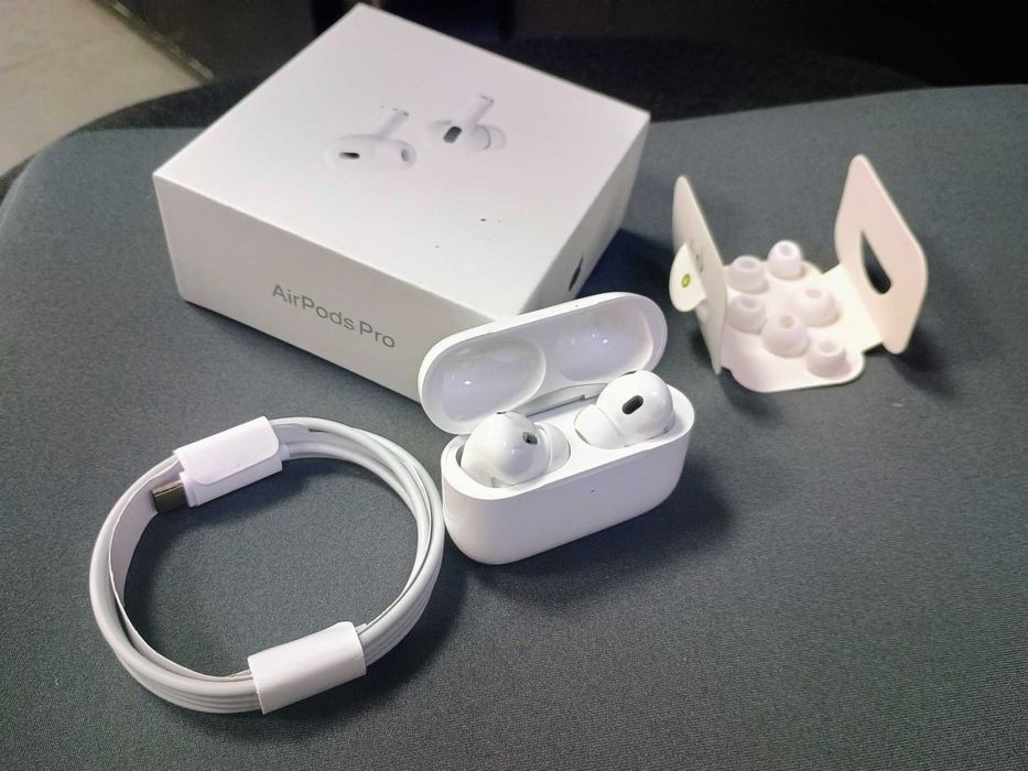 Безжични слушалки ,Airpods Pro (2nd Generation) Калъф MagSafe (USB-C)