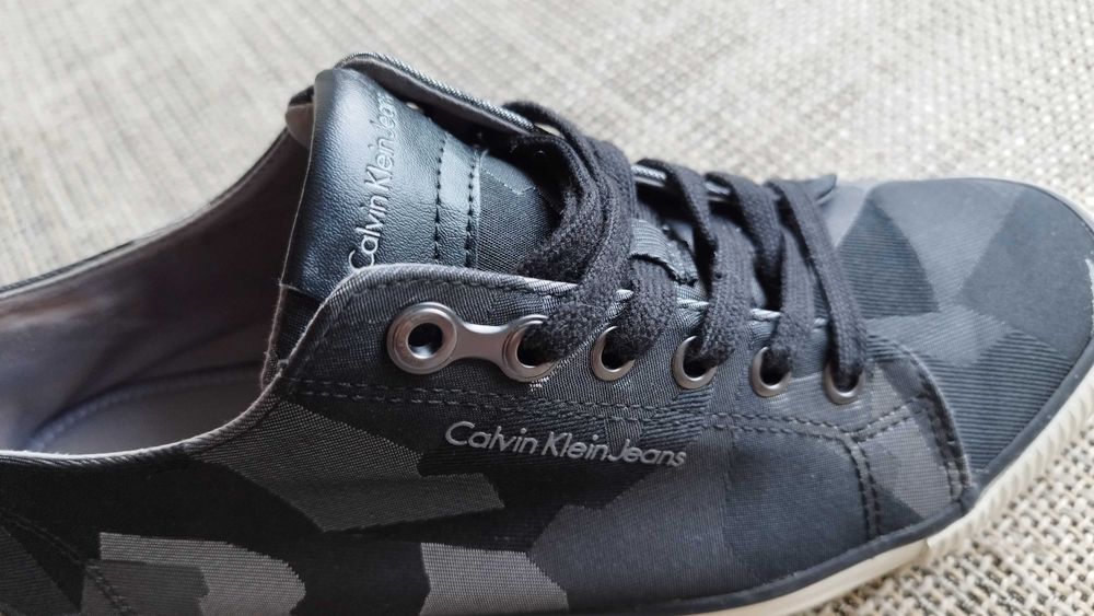 Оригинални Calvin Klein спортно-елегантни обувки