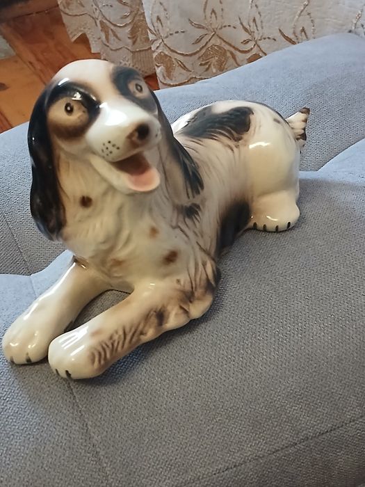 Порцеланова фигура КУЧЕ